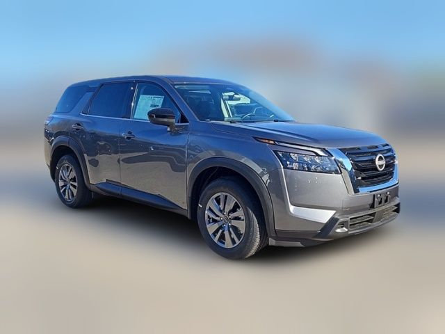 2025 Nissan Pathfinder S