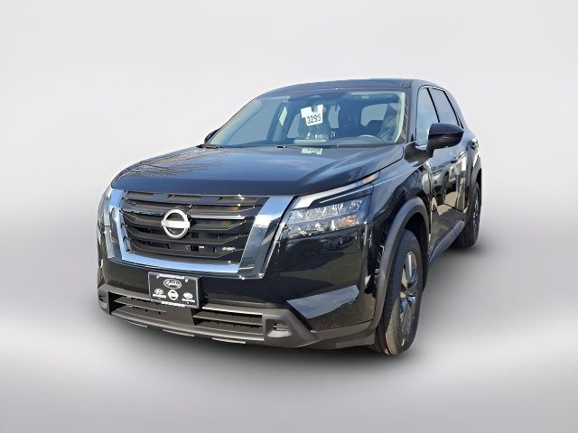 2025 Nissan Pathfinder S