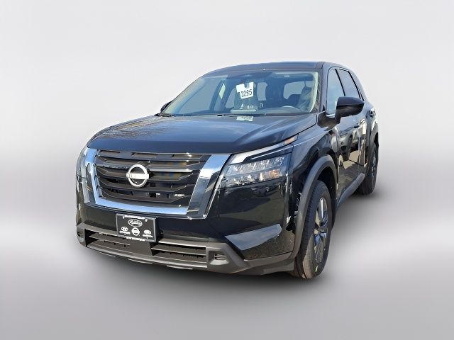 2025 Nissan Pathfinder S