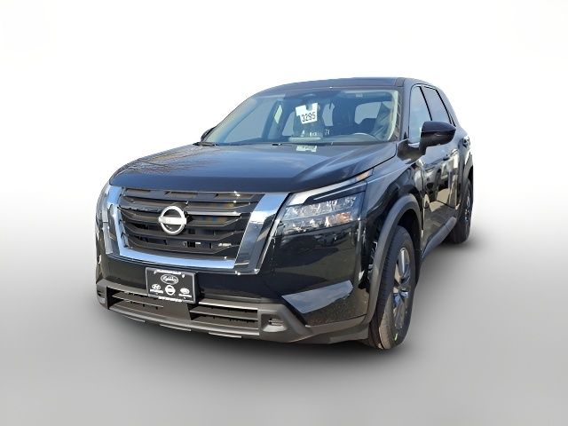 2025 Nissan Pathfinder S