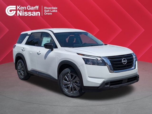 2025 Nissan Pathfinder S