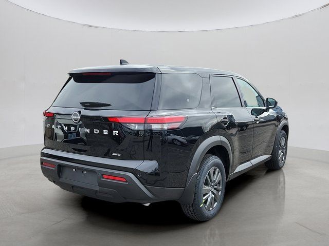 2025 Nissan Pathfinder S