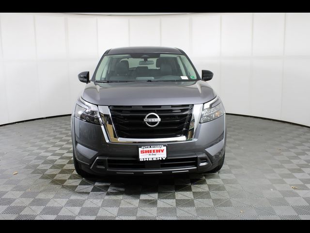 2025 Nissan Pathfinder S