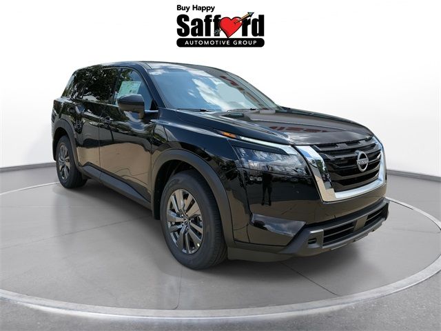 2025 Nissan Pathfinder S