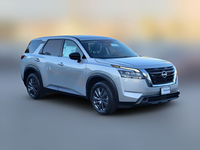 2025 Nissan Pathfinder S