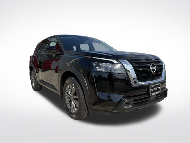 2025 Nissan Pathfinder S