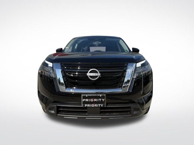 2025 Nissan Pathfinder S