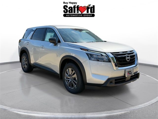 2025 Nissan Pathfinder S