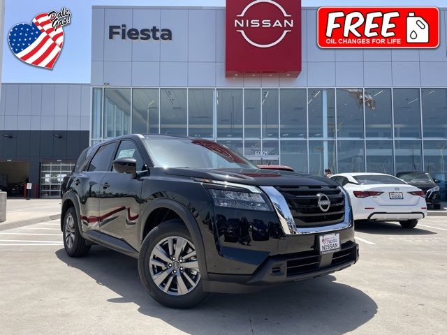 2025 Nissan Pathfinder S