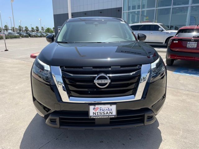 2025 Nissan Pathfinder S