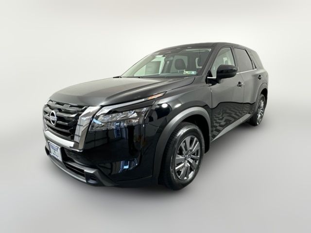 2025 Nissan Pathfinder S