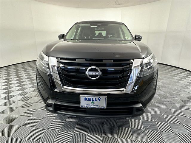 2025 Nissan Pathfinder S