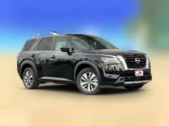 2025 Nissan Pathfinder SL