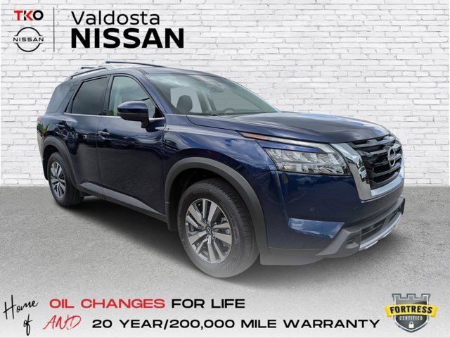 2025 Nissan Pathfinder SL