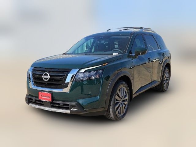 2025 Nissan Pathfinder SL