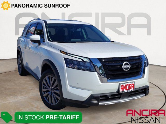 2025 Nissan Pathfinder SL