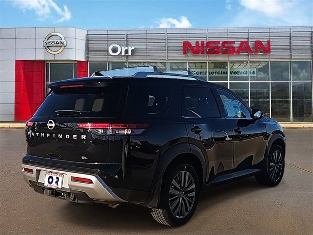 2025 Nissan Pathfinder SL