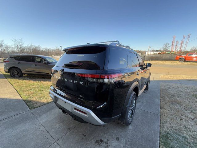 2025 Nissan Pathfinder SL