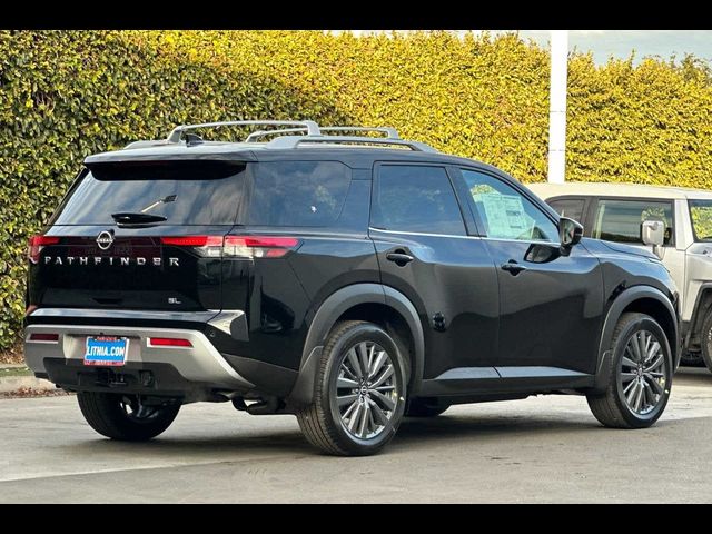 2025 Nissan Pathfinder SL