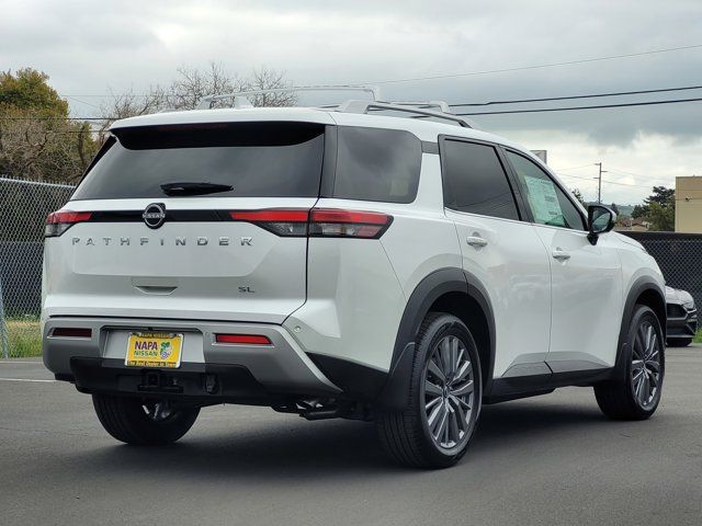 2025 Nissan Pathfinder SL