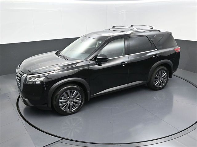 2025 Nissan Pathfinder SL