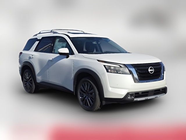 2025 Nissan Pathfinder SL