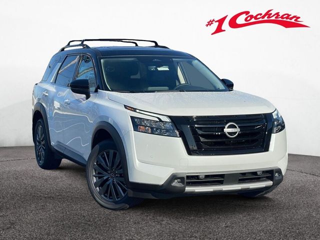 2025 Nissan Pathfinder SL