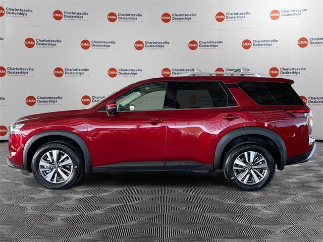 2025 Nissan Pathfinder SL