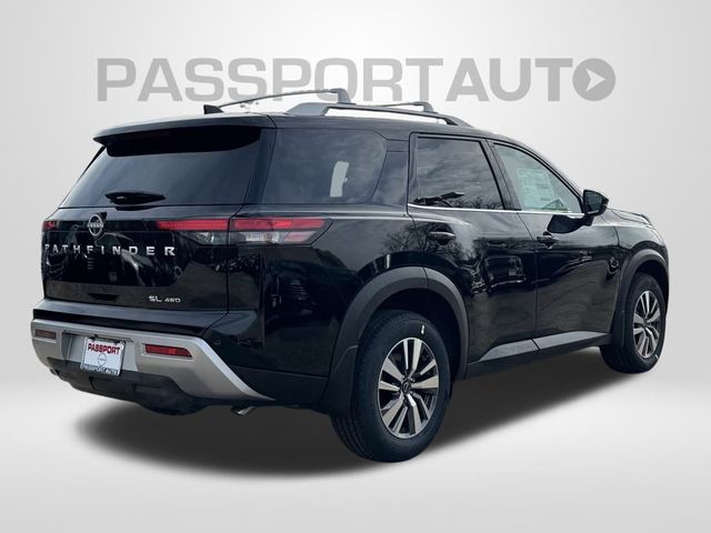 2025 Nissan Pathfinder SL