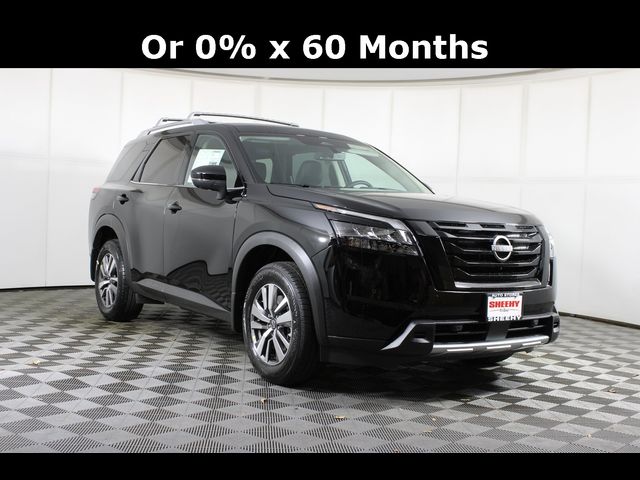 2025 Nissan Pathfinder SL