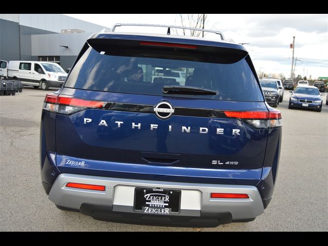 2025 Nissan Pathfinder SL