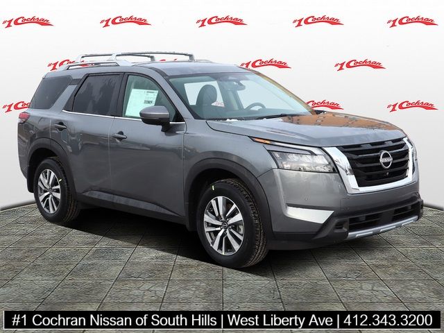 2025 Nissan Pathfinder SL