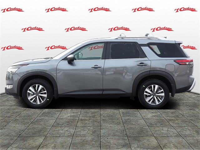 2025 Nissan Pathfinder SL