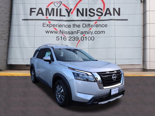 Vehicle image 5 of 24