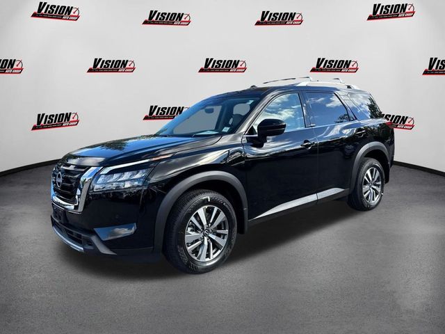2025 Nissan Pathfinder SL