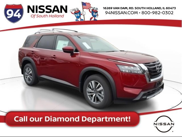 2025 Nissan Pathfinder SL