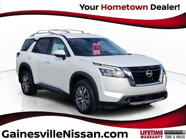 2025 Nissan Pathfinder SL