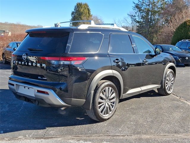2025 Nissan Pathfinder SL
