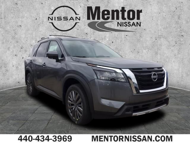 2025 Nissan Pathfinder SL