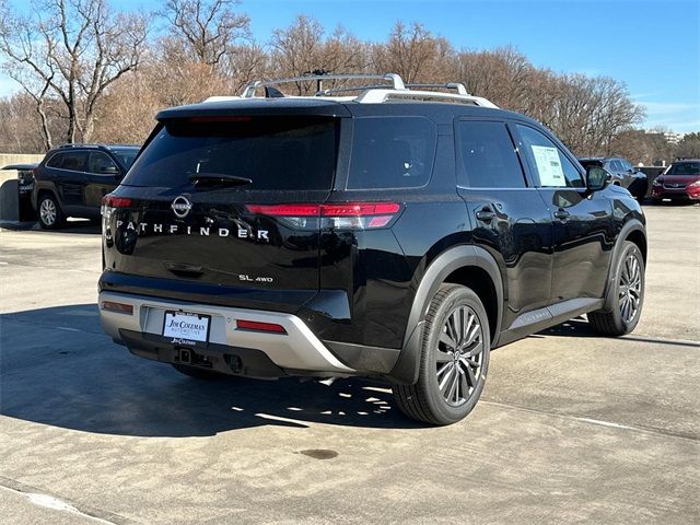 2025 Nissan Pathfinder SL