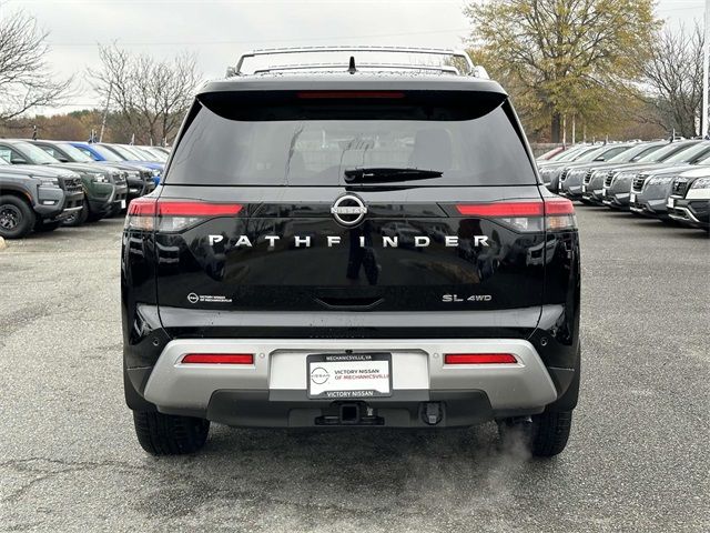 2025 Nissan Pathfinder SL