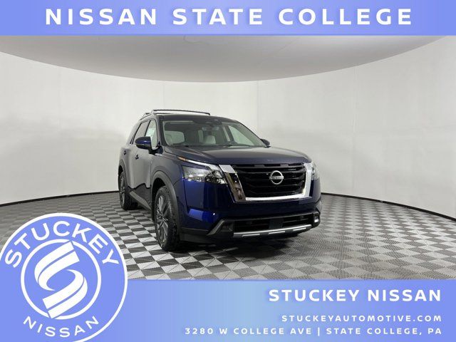 2025 Nissan Pathfinder SL