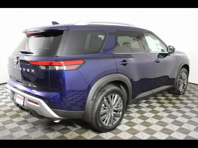 2025 Nissan Pathfinder SL