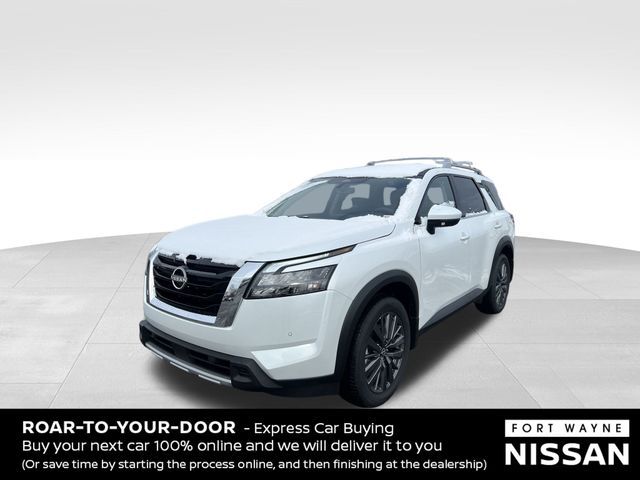 2025 Nissan Pathfinder SL