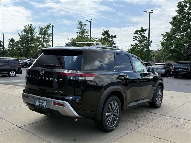 2025 Nissan Pathfinder SL