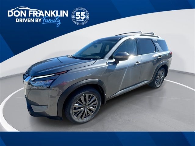 2025 Nissan Pathfinder SL