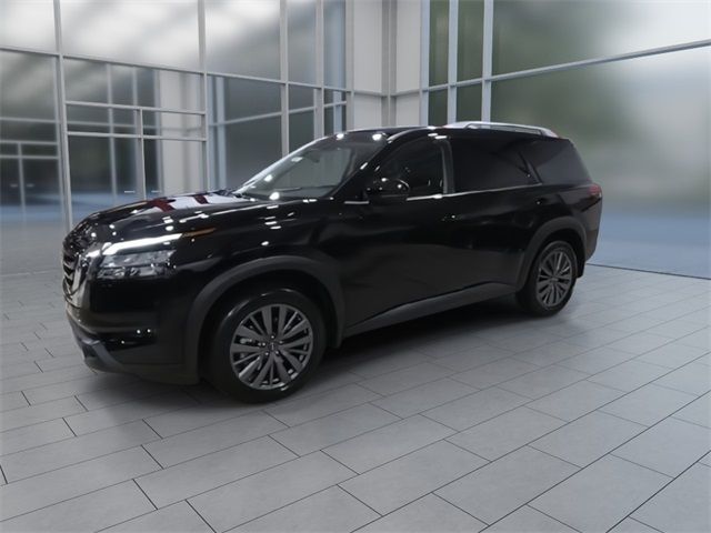 2025 Nissan Pathfinder SL