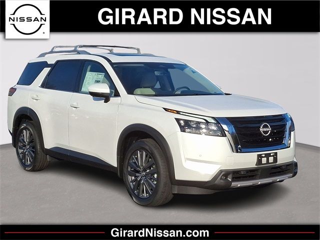 2025 Nissan Pathfinder SL