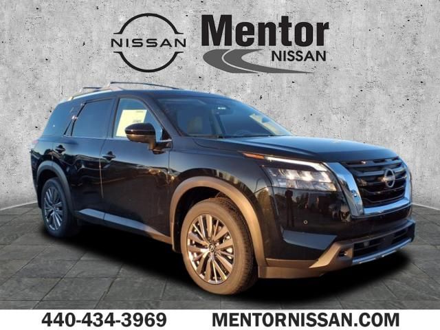 2025 Nissan Pathfinder SL