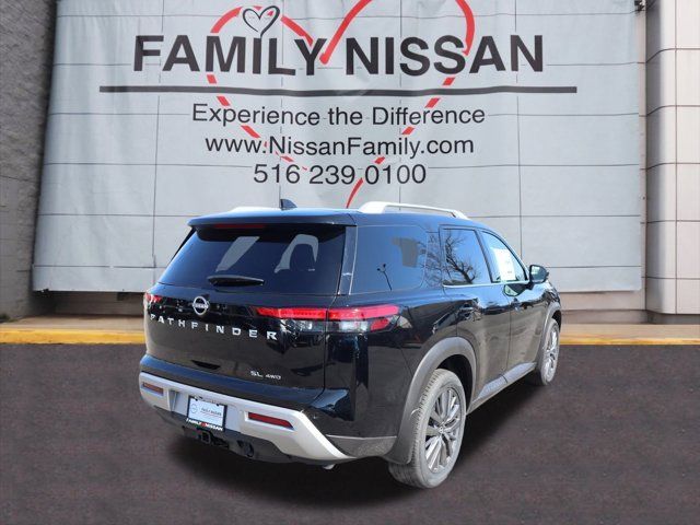 2025 Nissan Pathfinder SL